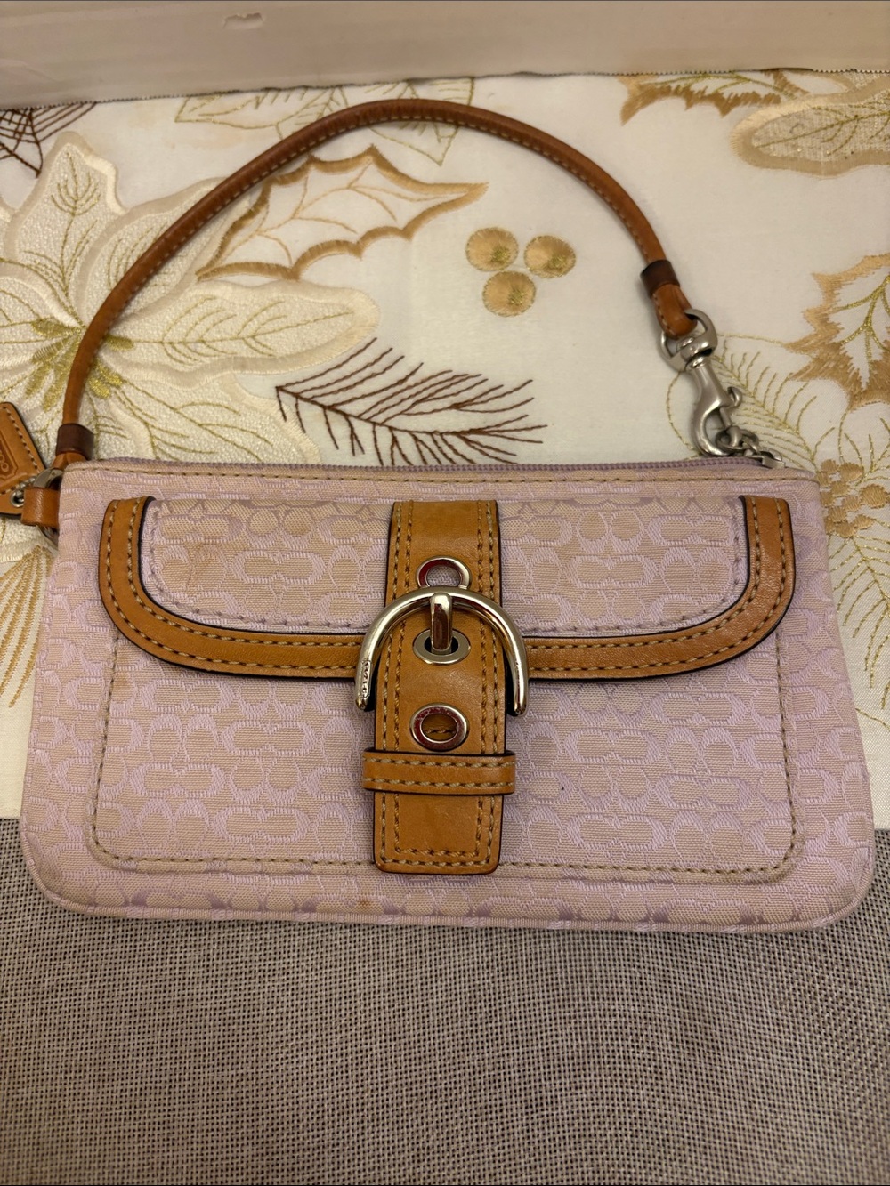 Vintage Y2K Coach Soho Buckle Wristlet